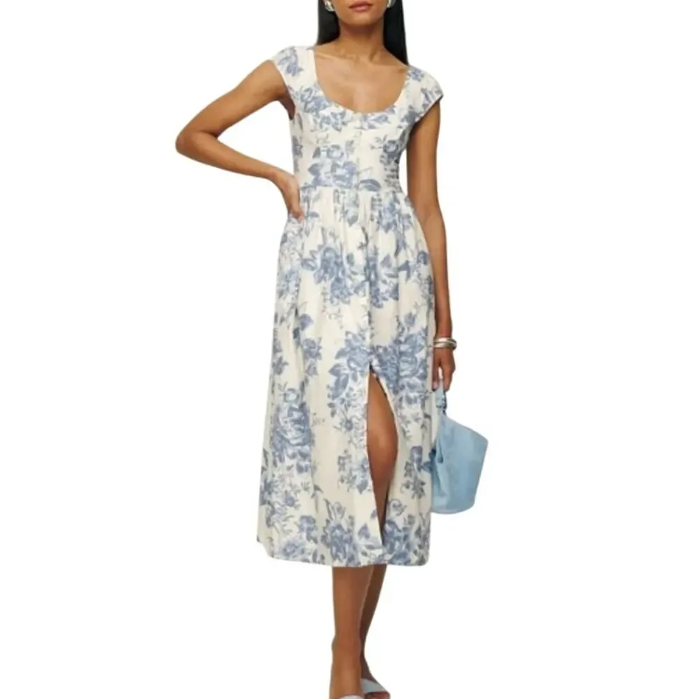 NEW Reformation Florrie Fit and Flare Dress Floral Print Courtier Womens Size 2